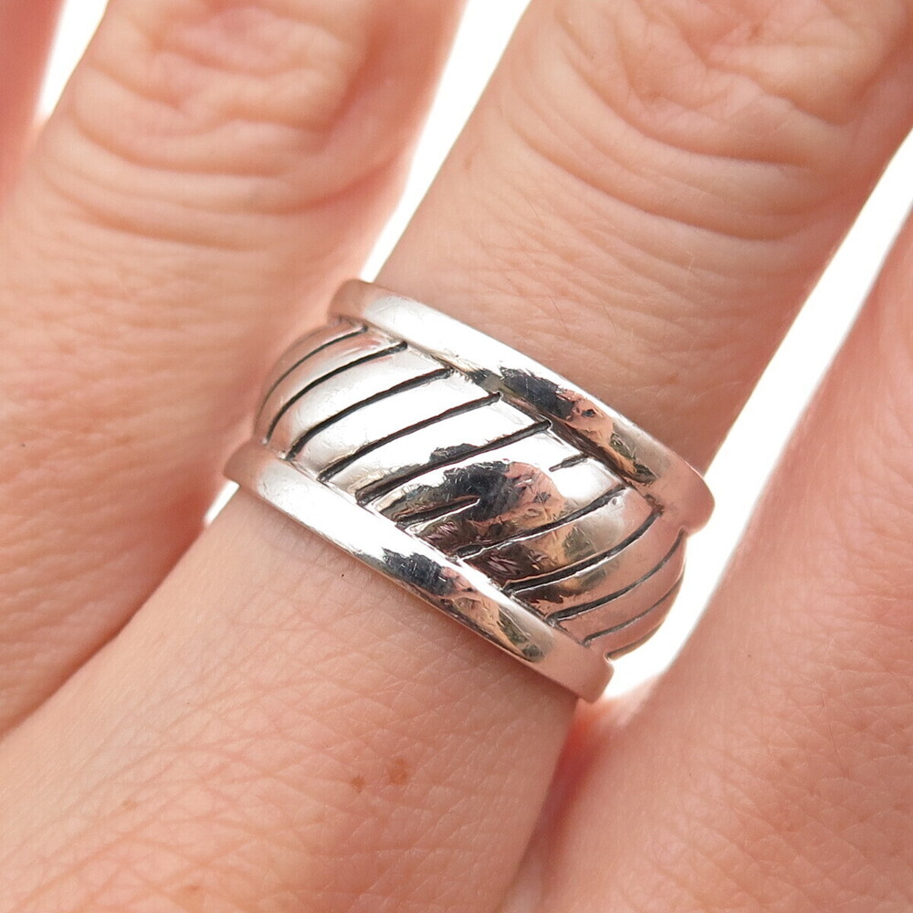 925 Sterling Silver Vintage Modernist Ribbed Oxidized Wide Band Ring Size 6.75